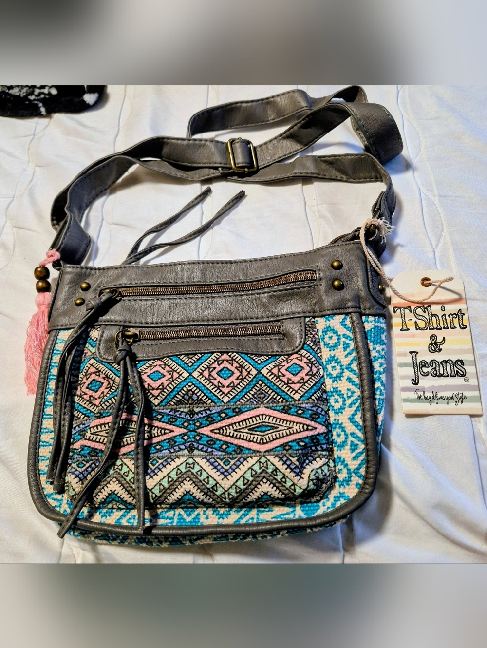 New Boho W/ Tags "T-Shirt & Jeans" Brand Multi Color Crossbody Purse W/Tassels - Picture 6 of 11
